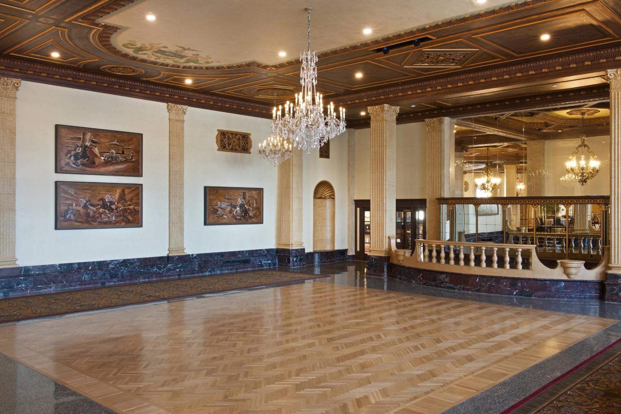 Marriott Syracuse Downtown Hotel Bagian luar foto