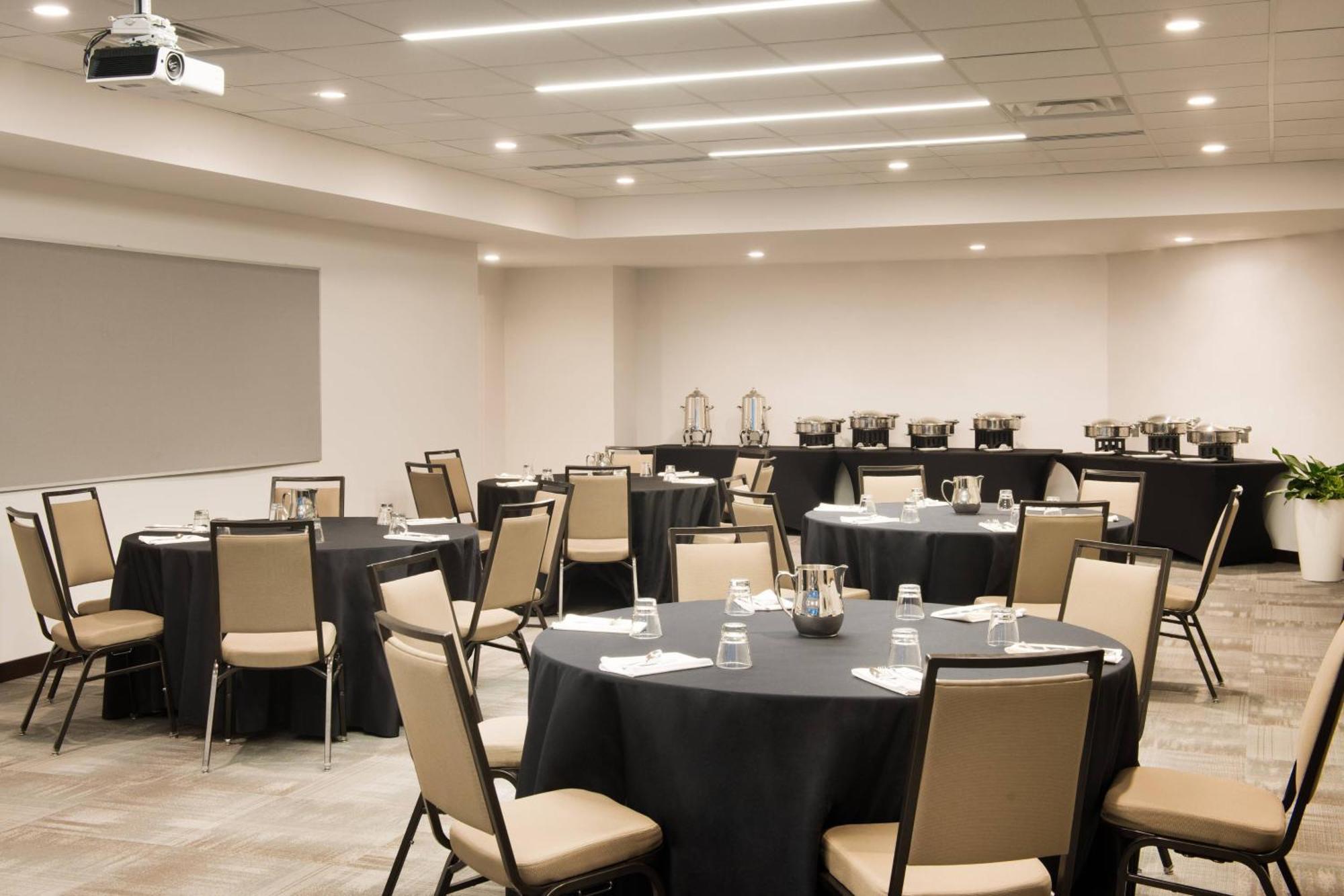 Marriott Syracuse Downtown Hotel Bagian luar foto