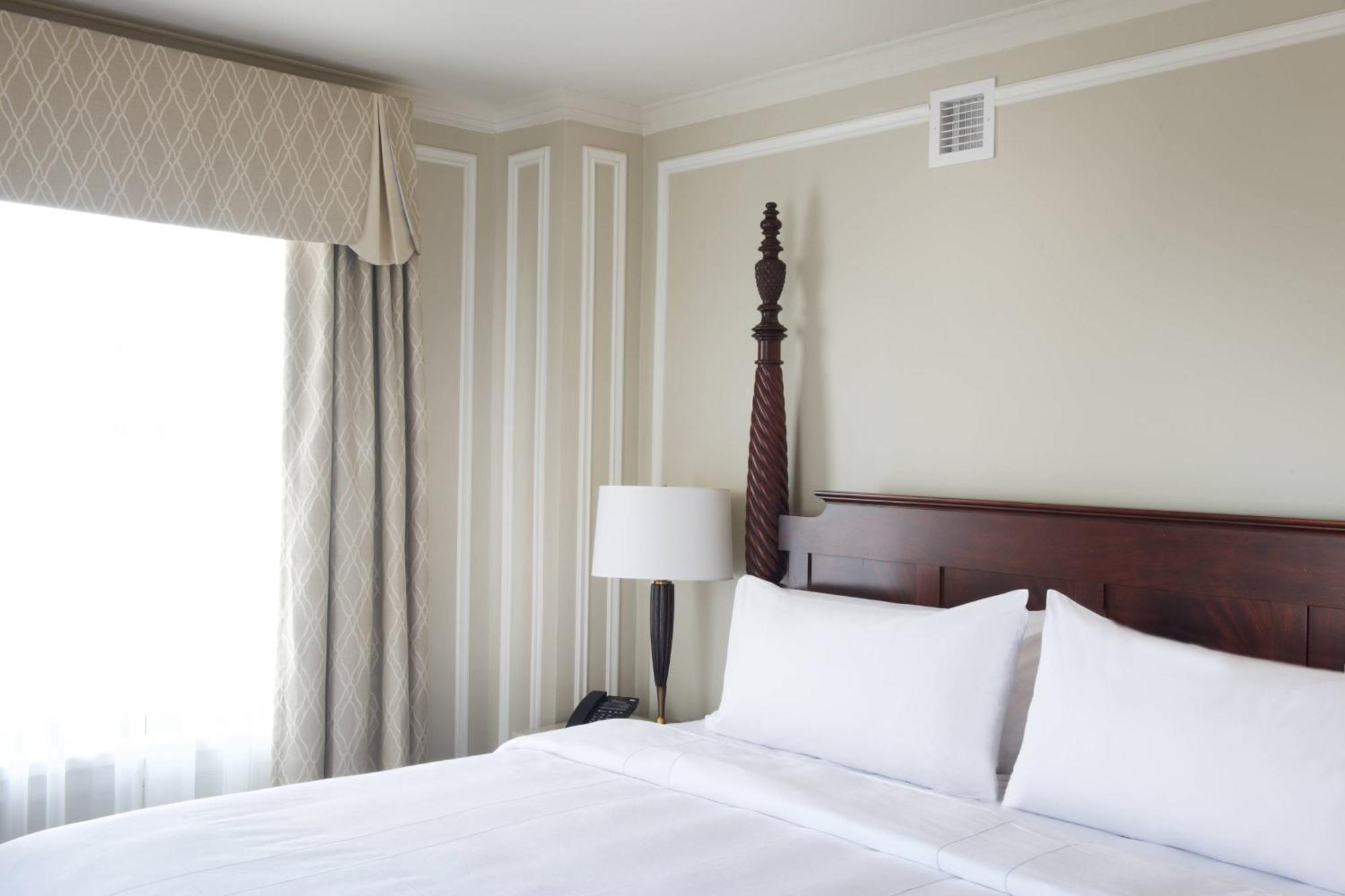 Marriott Syracuse Downtown Hotel Bagian luar foto