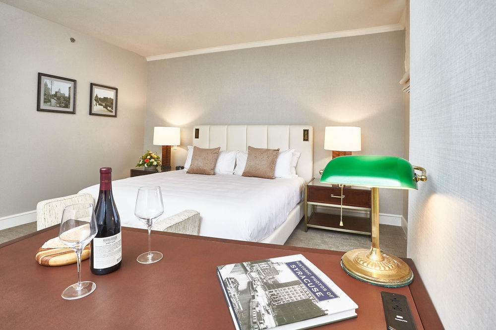 Marriott Syracuse Downtown Hotel Bagian luar foto